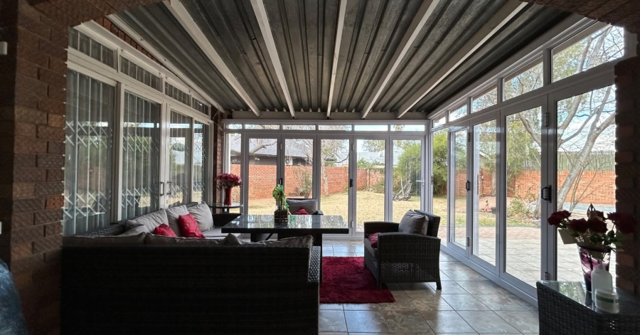 6 Bedroom Property for Sale in Memorial Road Area Northern Cape